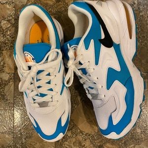 Nike Air Max 2 light